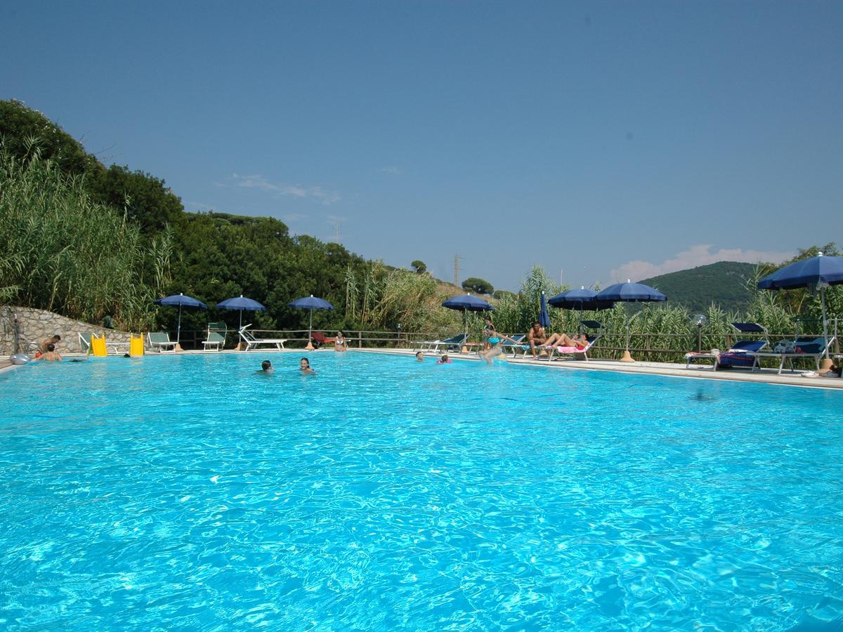 Rio D'Elba Aparthotel Rio dellʼElba Buitenkant foto